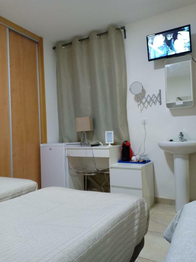 Pension Alemania Аліканте Екстер'єр фото